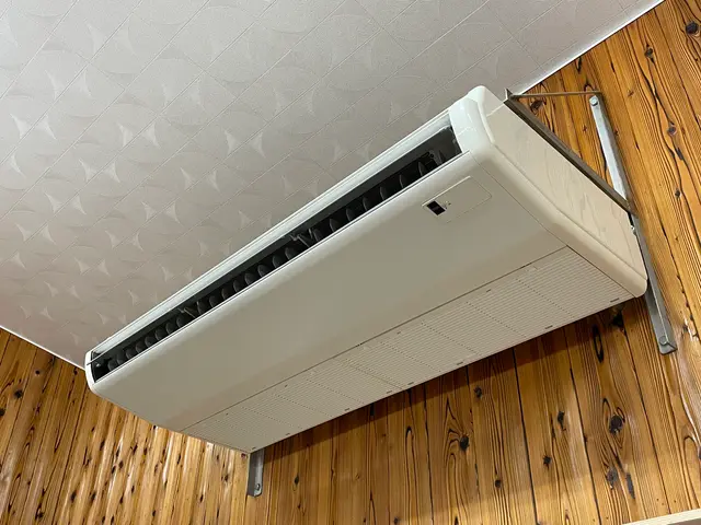 エアコンクリーニングで快適な空間を！期間限定、業務用抗菌コート無料実施中！サービスの画像