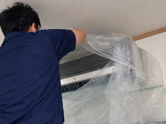 ◎女性スタッフ同行可◎ハイブリット洗剤で黒カビ、ホコリを高圧洗浄！【複数台割有】サービスの画像