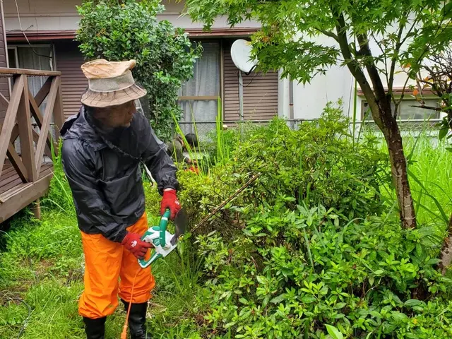 ◆年中無休◆営業時間外も対応します◆自信の100%自社施工◆お任せくださいサービスの画像
