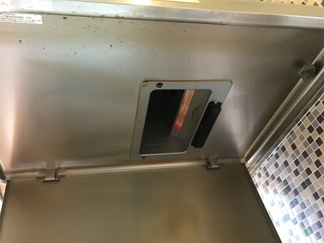 大手で作業をしているプロの手を低価額でご利用いただけます♪サービスの画像