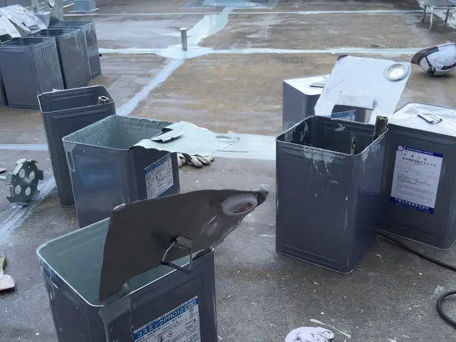 高所雨漏り防水塗装をロープ作業なら足場費用0円！最大12F迄対応！サービスの画像