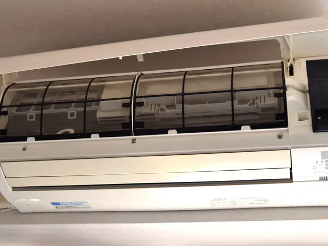 【土日祝・即日対応可】通常壁掛けエアコン／お掃除機能付き◎駐車代は当社負担♪サービスの画像