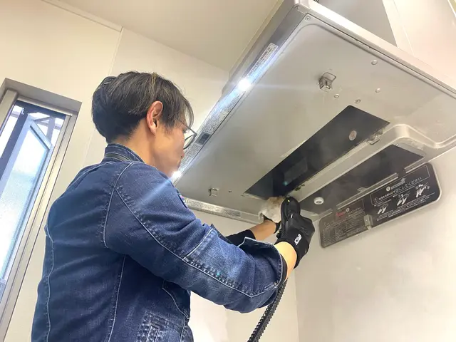 オープン感謝祭。今ならスチーム除菌無料♪昨年の汚れを一掃♪丁寧施工で清潔＆快適！サービスの画像