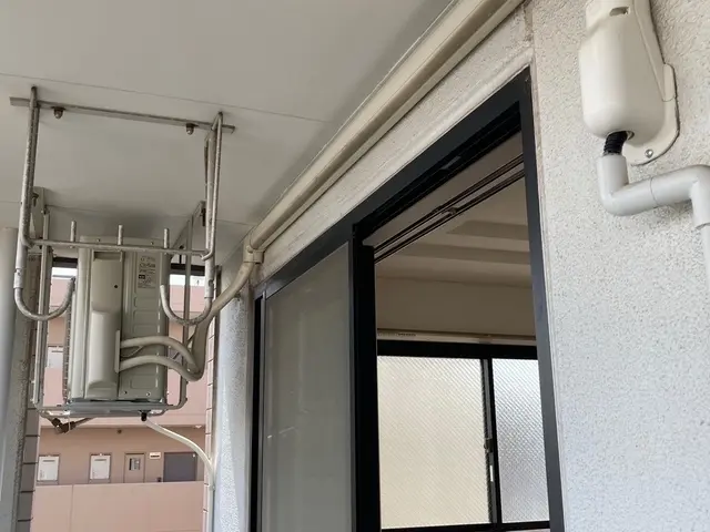 親切丁寧にエアコン取外し！不要エアコン処分サービス　台数割ございます！サービスの画像