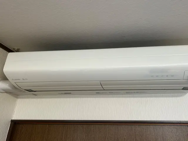 親切丁寧にエアコン取外し！不要エアコン処分サービス　台数割ございます！サービスの画像