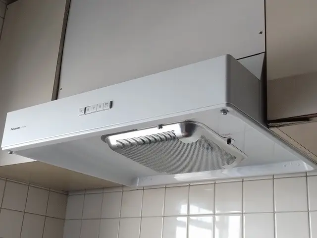 レンジフード交換：施工実績多数！土日祝日可、損害保険加入、サービスの画像