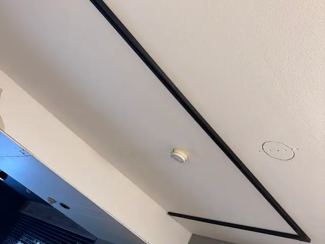 ダクトレール取付・交換サービスの画像