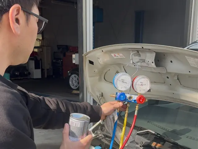 【自動車電装店】車の電気屋さんがしっかりと作業します。サービスの画像