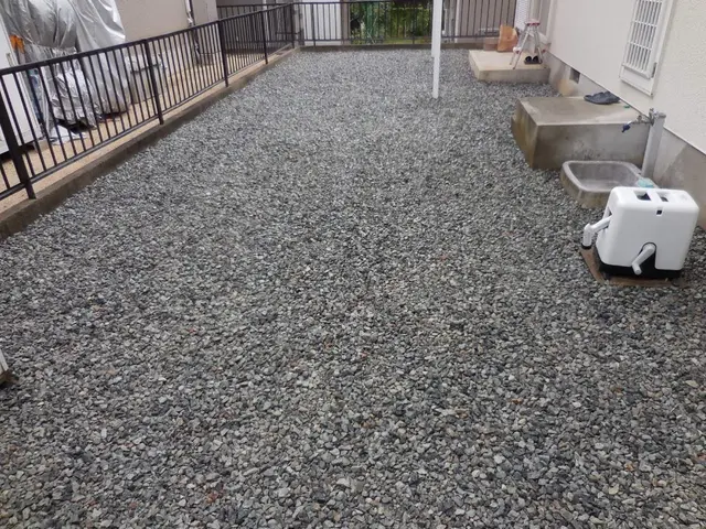 【三重県発】砂利敷き ご予算やお庭との調和 防犯 なと 臨機応変に対応します。サービスの画像