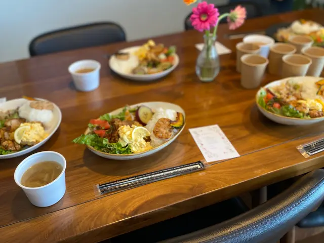 **「スタッフ２名で訪問！効率的に」** ～掃除も料理も同時進行で時短＆快適！～サービスの画像