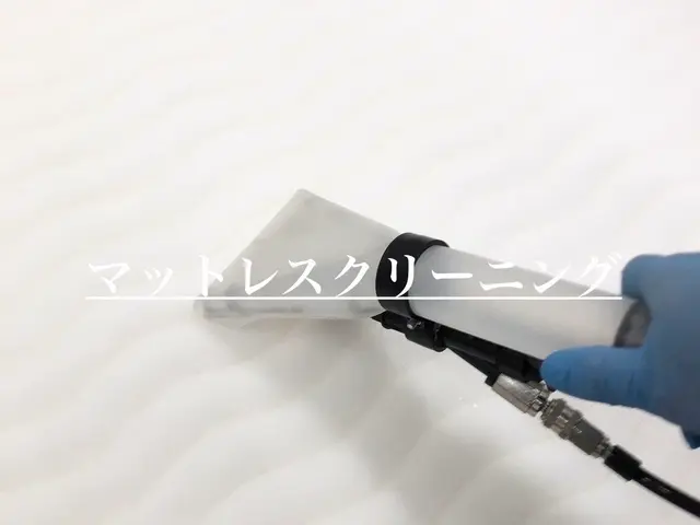 【年中無休で対応】マットレスの匂いやシミ取お困りの事に【損害保険もあり】サービスの画像
