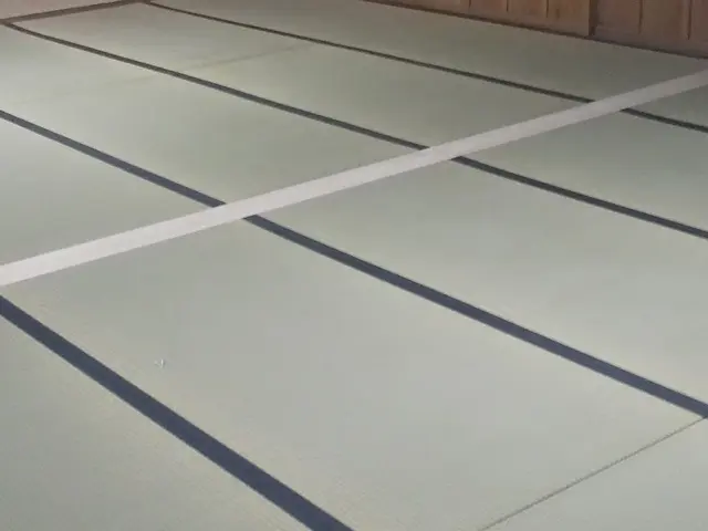 お問い合わせからでも大歓迎！畳表見本が御座いますので、じっくりお選び下さい。サービスの画像