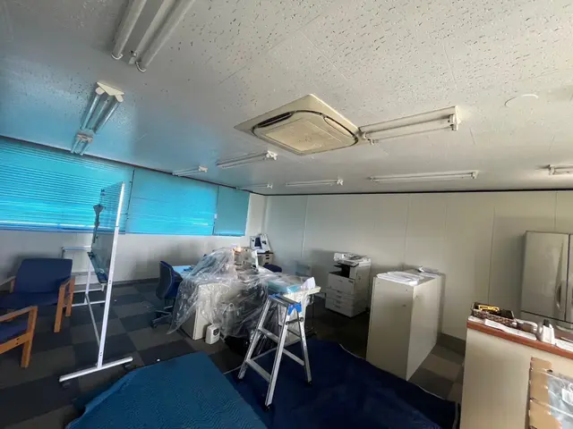 業務用エアコン入れ替え工事サービスの画像