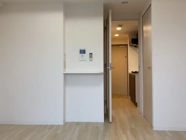 【☆作業外注一切なし☆】フロアタイル張替え（上貼り）サービスの画像