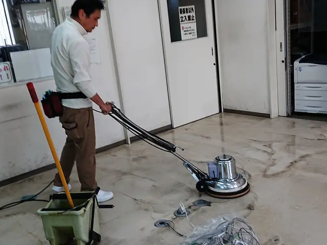 【業歴30年の経験実績！】女性スタッフ同行OK！ プロのフロアメンテクリーニングサービスの画像