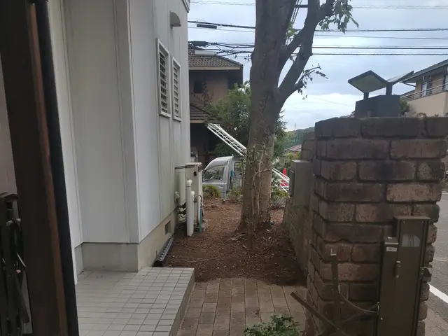 落ち葉集め・回収作業サービスの画像