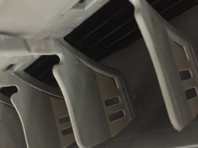 繁忙期もお値段変わらず☆エアコン分解清掃☆お掃除のお困り事は当店にご相談くださいサービスの画像