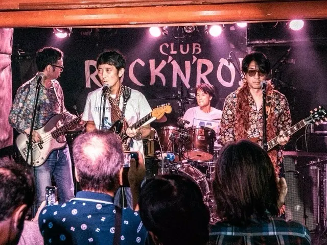 あなたのリクエストに応え、まる投げOKの自由度が高い撮影を提供します！サービスの画像