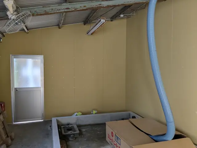 店舗や一般宅経験あり◎クロスの最終仕上げまで一貫して完全自社施工！サービスの画像