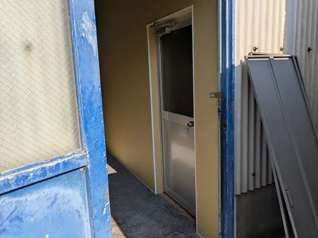 店舗や一般宅経験あり◎クロスの最終仕上げまで一貫して完全自社施工！サービスの画像