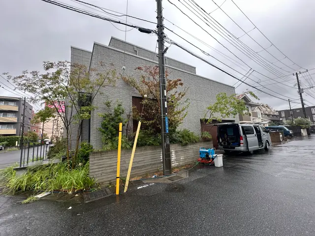 確実な超高圧洗浄技術と吐出圧力の高い洗浄機で確実に排水管内の汚れを取り除きます。サービスの画像