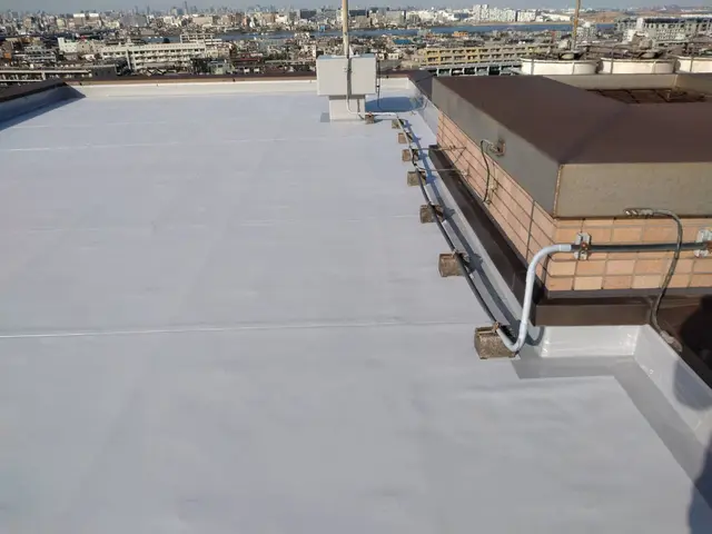 30年のノウハウ、全て自社スタッフで贈る屋上・ベランダ防水工事！サービスの画像