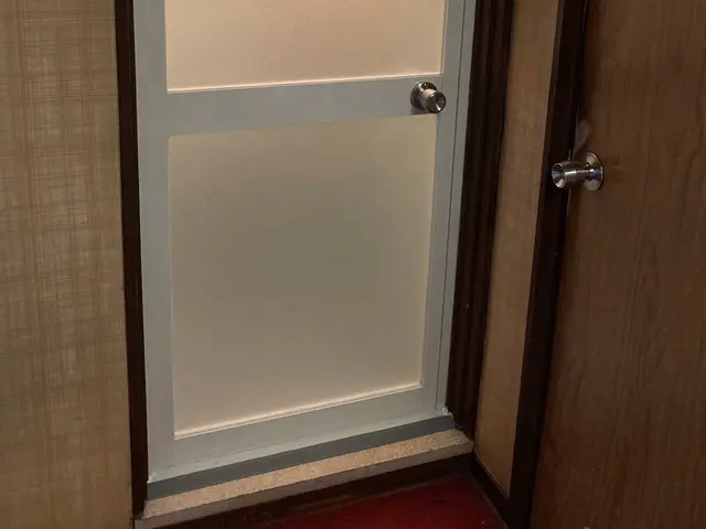 【最短即日対応】不測の浴室扉の破損にも迅速対応。サービスの画像