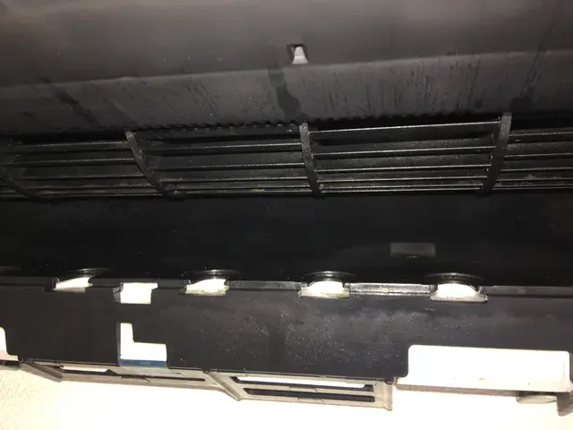 オリジナル高圧洗浄機を使用します！エアコンクリーニングは暖房運転前がおすすめ！サービスの画像