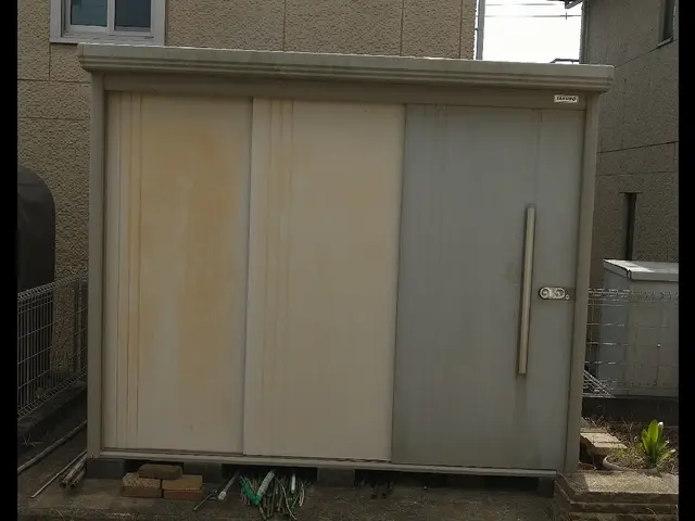 物置の塗装やらせて頂きます(^^)サービスの画像