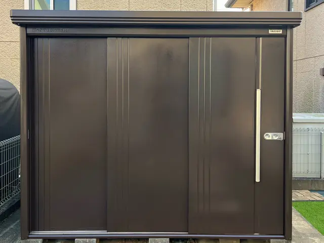 物置の塗装やらせて頂きます(^^)サービスの画像