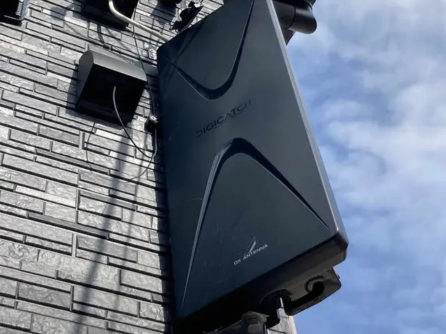 アンテナ総工事件数1万6000件突破！8年間の作業＋機器保証も！現地カード決済◯サービスの画像