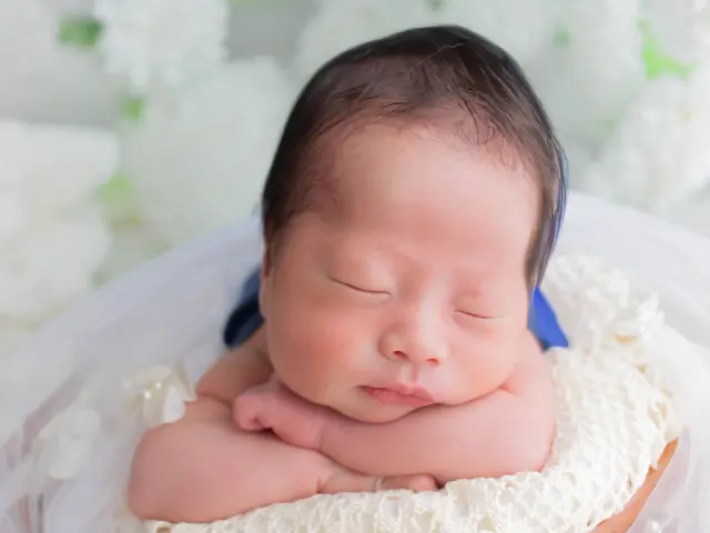 「元保育士で4児のママ、専門スクール卒業の安心できる女性カメラマン」