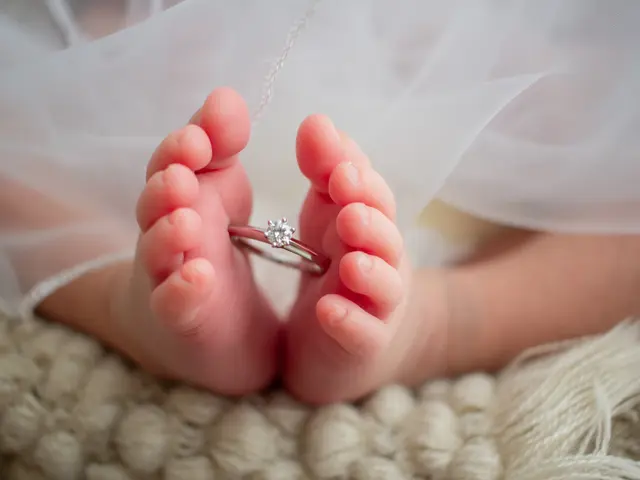 「元保育士で4児のママ、専門スクール卒業の安心できる女性カメラマン」