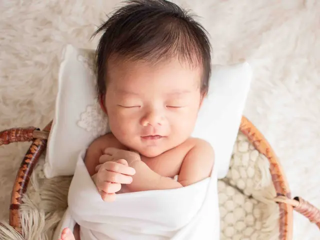 「元保育士で4児のママ、専門スクール卒業の安心できる女性カメラマン」