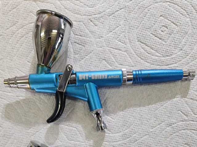 【室内ドア陥没穴リペア】☆外注一切無しプロのリペアマンがお伺い致します！サービスの画像