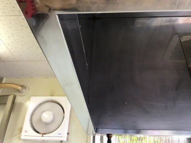 レンジフードプロペラ型★油汚れを徹底的に除去します！除菌コートサービス致します★サービスの画像
