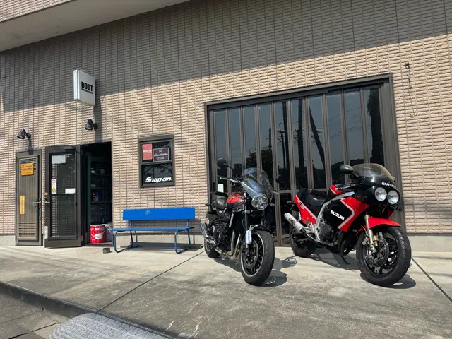 業界歴30年・２級整備士による安心バッテリー交換｜認証工場の技術をご自宅でサービスの画像