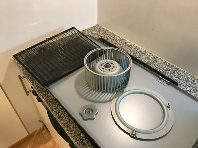 頑固な油汚れも大歓迎！組み合わせ自由な清掃プランもあります☆女性スタッフ同行サービスの画像