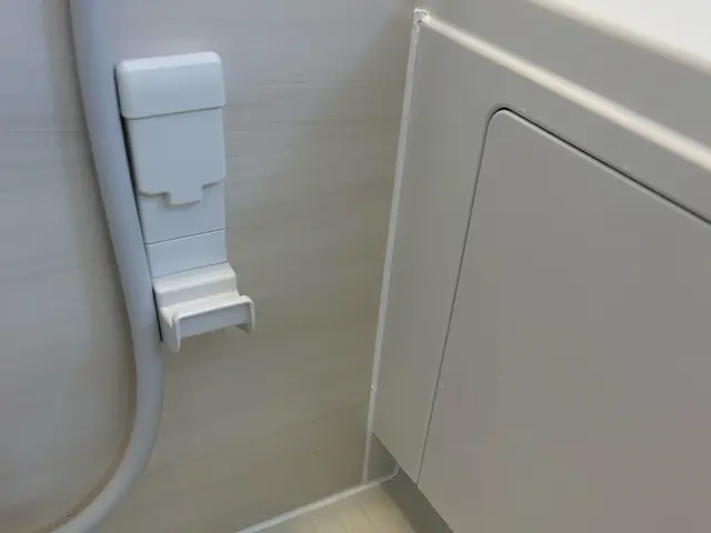 取れないカビにはコーキング打ち替えが最適です！お好きな色で対応可能！サービスの画像