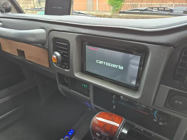 年中無休 24時間対応 カーナビ取付致します！その他電装品もご相談下さい！サービスの画像