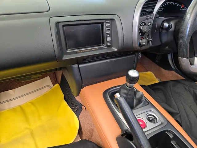 年中無休 24時間対応 カーナビ取付致します！その他電装品もご相談下さい！サービスの画像