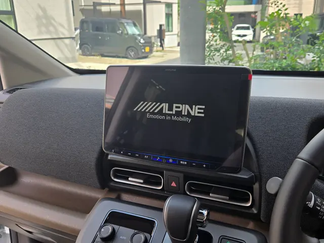 年中無休 24時間対応 カーナビ取付致します！その他電装品もご相談下さい！サービスの画像