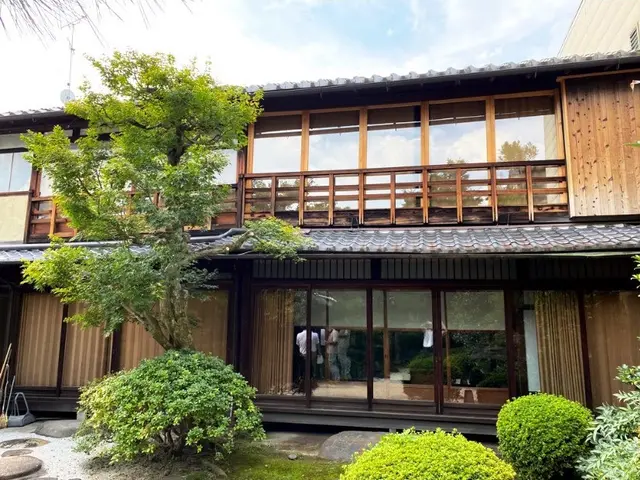 《業界10年/京都、滋賀対応》屋根雨漏り、屋根葺き替え工事はお任せ下さい。サービスの画像