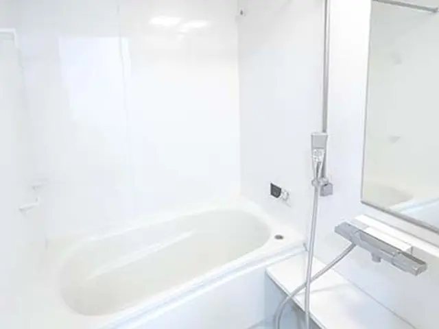 浴室の困っている汚れを落とします！当店にお任せください！【ハウスクリン石川金沢】サービスの画像