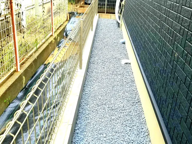 お庭スッキリ砂利パックキャンペーン！防草シートとご依頼の方、合計から7%割引！！サービスの画像