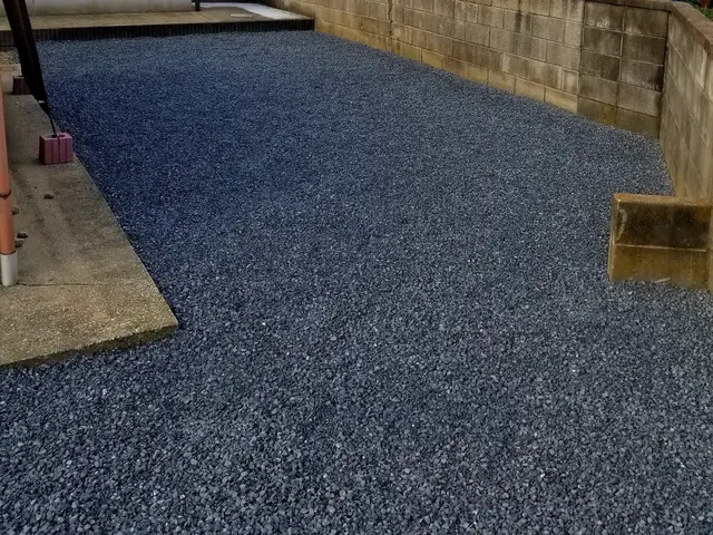 お庭スッキリ砂利パックキャンペーン！防草シートとご依頼の方、合計から7%割引！！サービスの画像