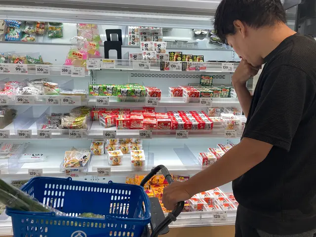 最短即日！お届け、全国発送◎食品、日用品、ペット用品、書籍、コストコ、ご当地品もサービスの画像