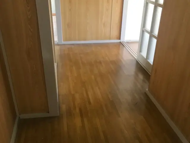 フローリングからクッションフロア、フロアタイルの上貼り施工サービスの画像