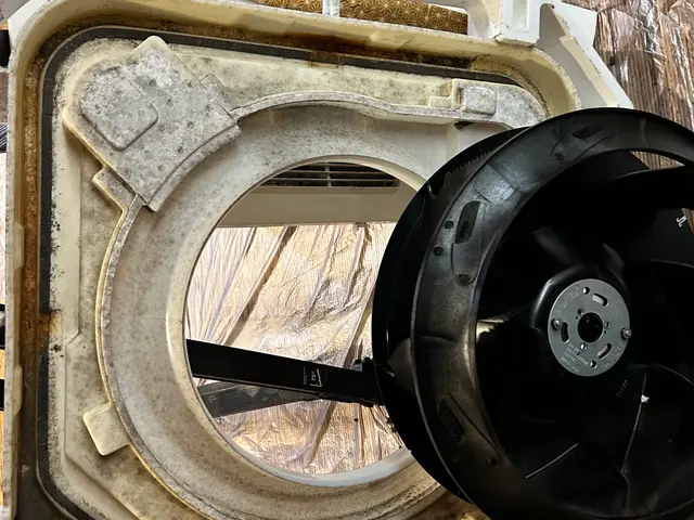 事務所/サロン/飲食店対応可能！購入物件のエアコン清掃も承ります！サービスの画像