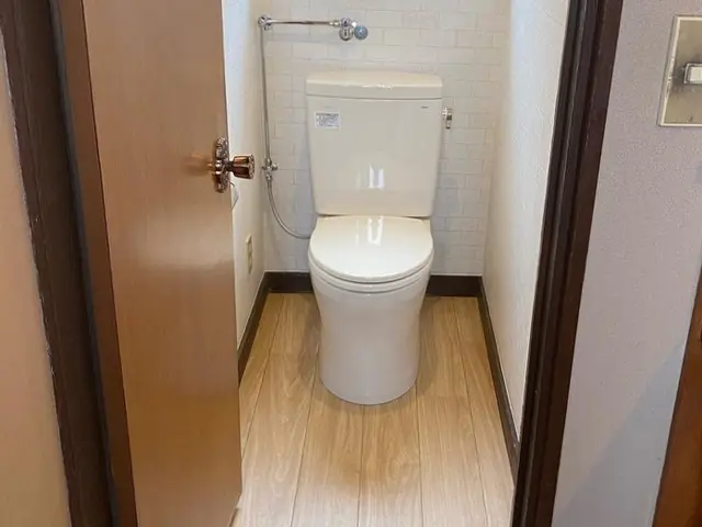 床を安くてキレイにお洒落にするには、クッションフロアーが最適です。サービスの画像